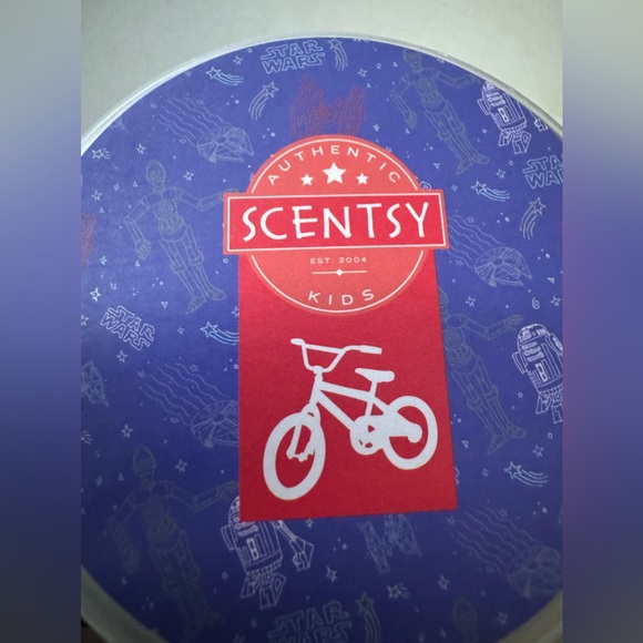 Scentsy buddy clip for backpacks and purses. Smells so clean and refreshing. - Picture 2 of 5